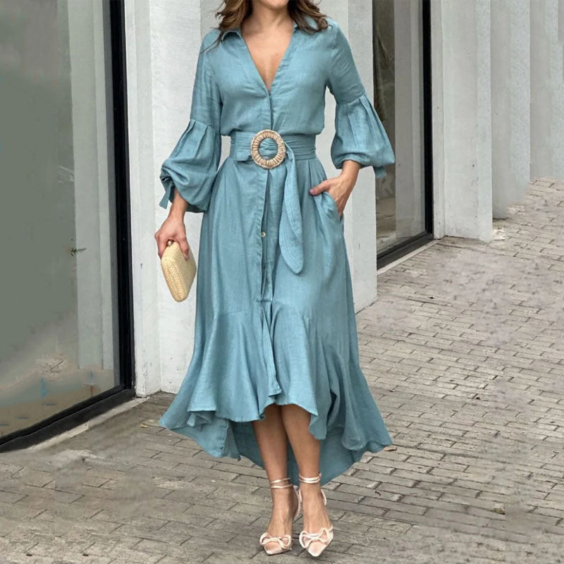Tailliertes Kleid mit V-Ausschnitt und unregelmäßigem Saum für Damen