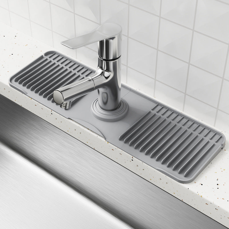 🚰 KAUFE 2, ERHALTE 1 GRATIS! 🧼 Schnelltrocknende Wasserhahnmatte für Die Küchenspüle – Silikon, Rutschfest & Ideal Zum Auffangen Von Wasser & Schmutz 🍽️