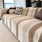 🏡Trendy gestreifte Chenille Atmungsaktive Sofa Schutz Couch Abdeckung