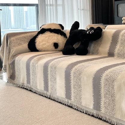 🏡Trendy gestreifte Chenille Atmungsaktive Sofa Schutz Couch Abdeckung