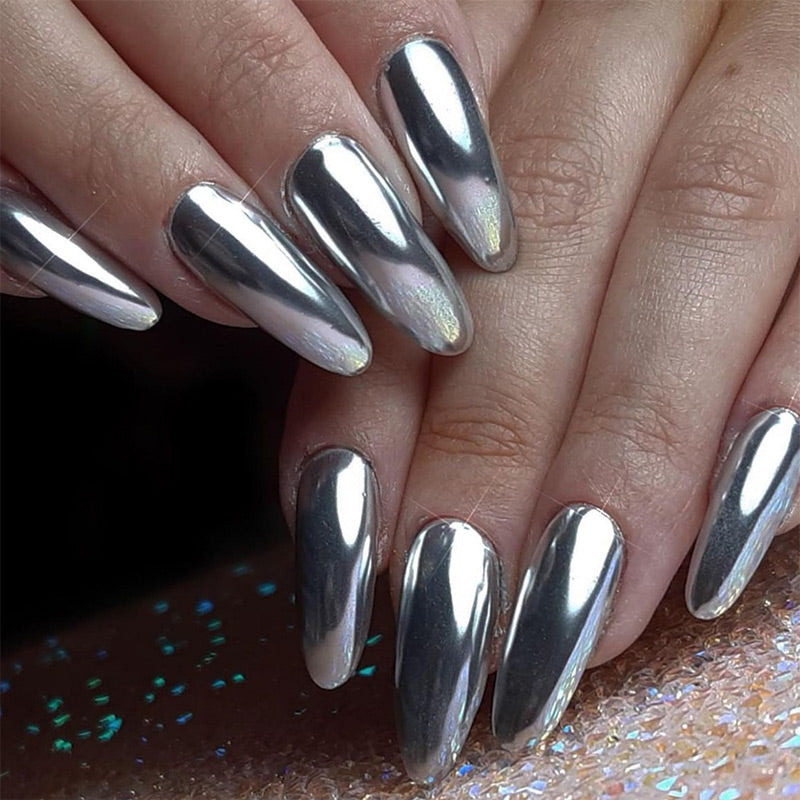 Silbernes Metallic-Nagelgel