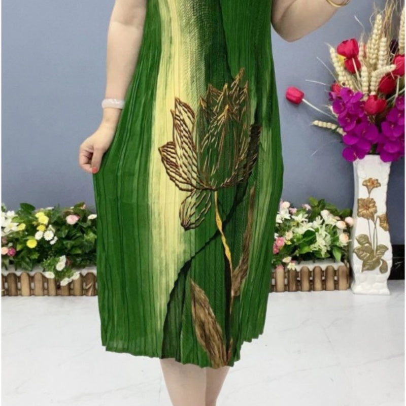Kurzärmeliges Sommerkleid für mittelalte Frauen