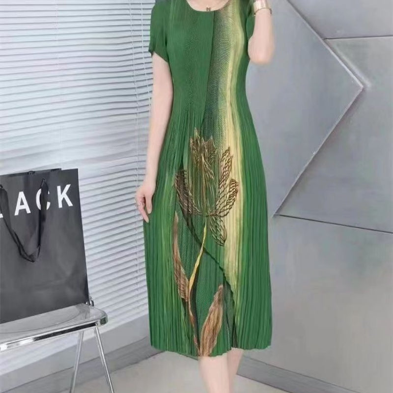Kurzärmeliges Sommerkleid für mittelalte Frauen