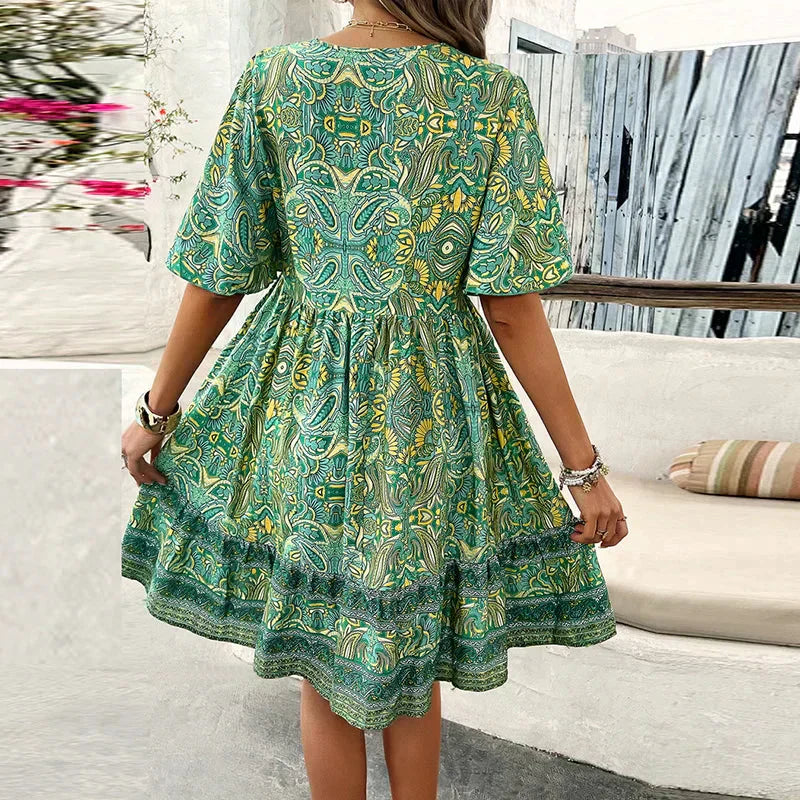 🔥Schneller Abverkauf – 50 % Rabatt👗Minikleid mit Blumenmuster und V-Ausschnitt und kurzen Ärmeln für Damen