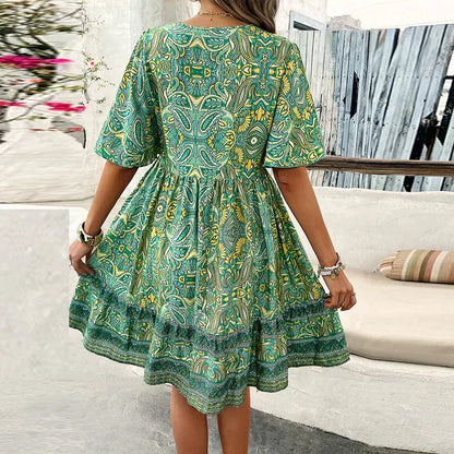 🔥Schneller Abverkauf – 50 % Rabatt👗Minikleid mit Blumenmuster und V-Ausschnitt und kurzen Ärmeln für Damen