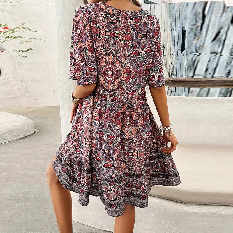 🔥Schneller Abverkauf – 50 % Rabatt👗Minikleid mit Blumenmuster und V-Ausschnitt und kurzen Ärmeln für Damen