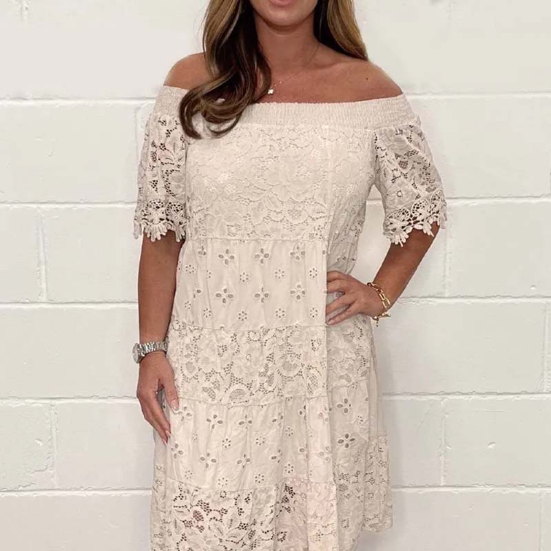 ✨2025 Neuer Verkauf✨💃Trägerloses Spitzenkleid mit hohlem Patchwork für Damen