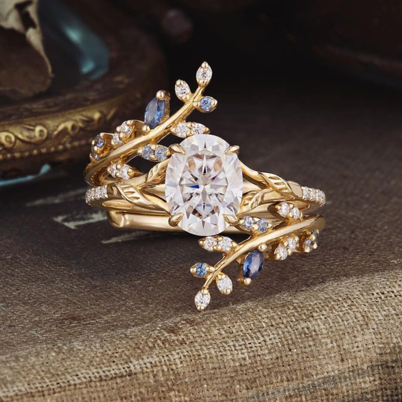 Kreativer eleganter blattförmiger Damenring