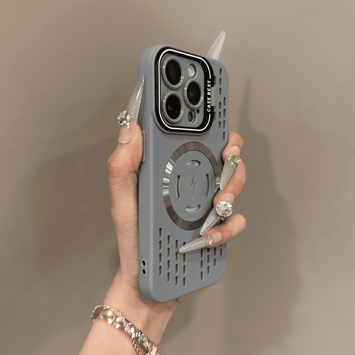 🔥🔋Weiche Silikon-Sicherheitsschutzhülle mit blitzschneller magnetischer Ladehülle für das iPhone 📱💎