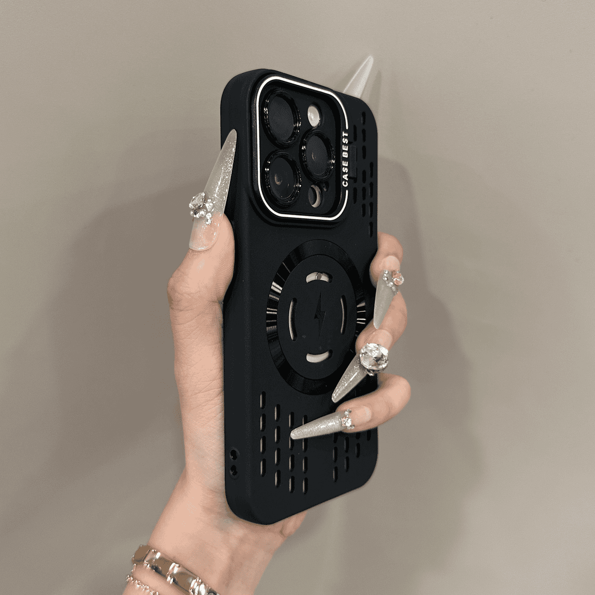 🔥🔋Weiche Silikon-Sicherheitsschutzhülle mit blitzschneller magnetischer Ladehülle für das iPhone 📱💎