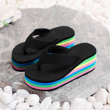 Lässiger Zehentrenner für Damen mit Sohle in Regenbogenfarben