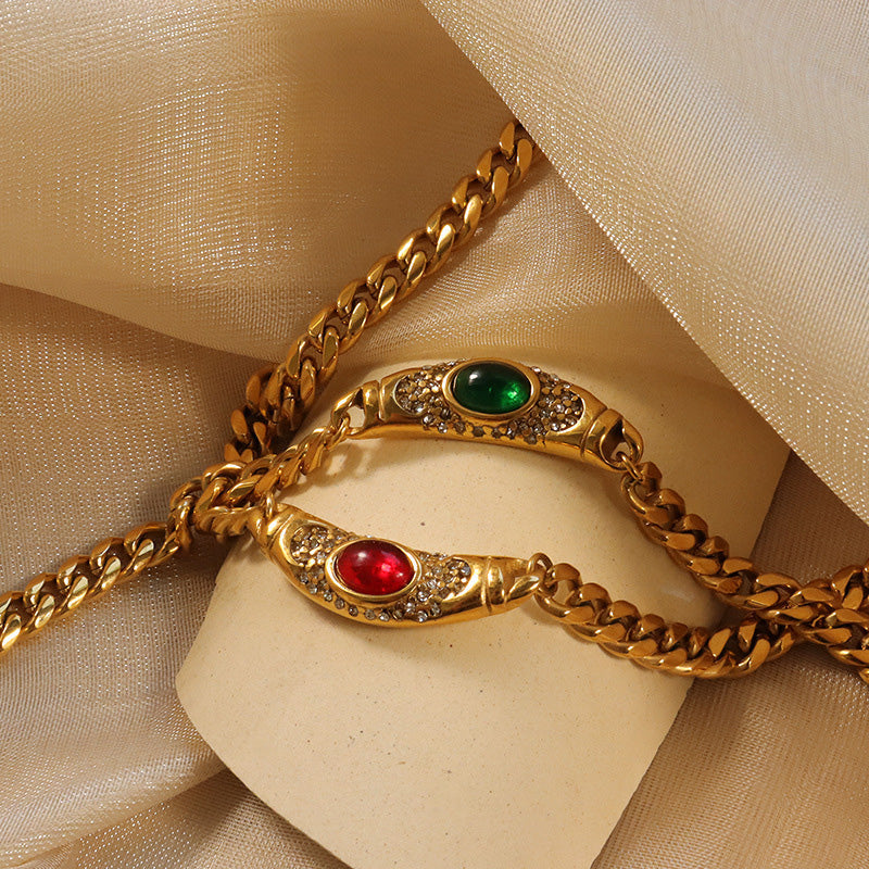 Shiny Zircon Pendant Necklace in Stainless Steel