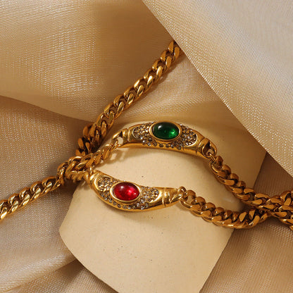 Shiny Zircon Pendant Necklace in Stainless Steel