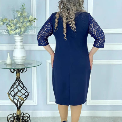 Damenkleid mit Spitzen-Patchwork und V-Ausschnitt