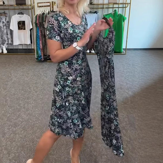 💐2025 Neue Ankunft 50%OFF💖Lässiges Damen-Kleid mit Rundhalsausschnitt und Blumendruck