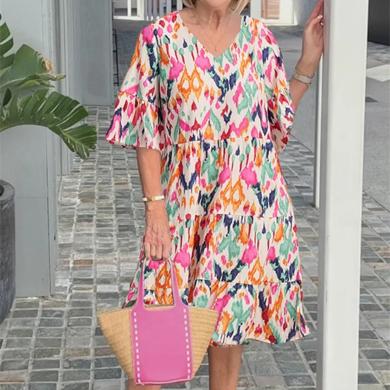 Bedrucktes Midikleid mit V-Ausschnitt