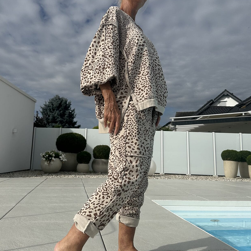 💃Ensemble 2 pièces pour femme avec haut et pantalon à imprimé léopard ☕ – Coupe décontractée, idéal pour le brunch ou les courses du week-end ✨