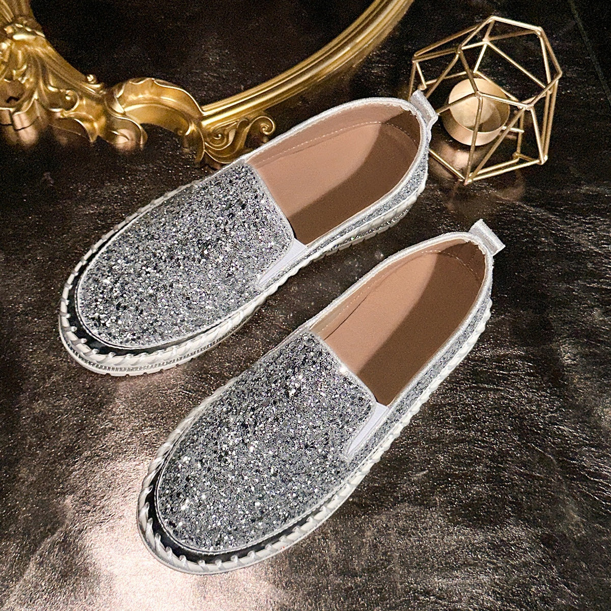 👟📢📢50%RABATT!【Bequeme Freizeitslipper für Damen】 – Kein Bücken, kein Schnüren, einfach hineinschlüpfen und los geht’s! ✨💨