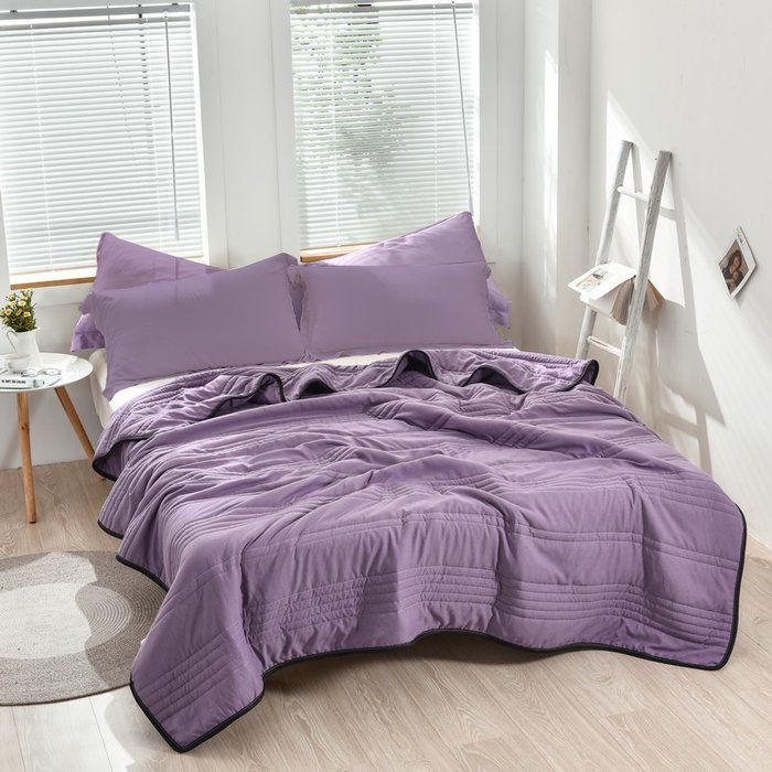 Kühle Bettdecke aus Eisseide für den Sommer