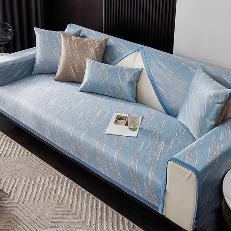Rutschfester Sofaschoner aus Eisseide für den Sommer